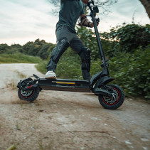 iScooter iX7 Pro elektrinis paspirtukas 2000W – 60 km/h, 85 km nuotolis